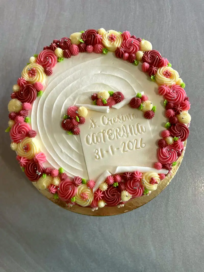 Torta di compleanno personalizzata consegnata a domicilio a Como